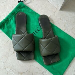 Bottega Veneta padded flat sandals green